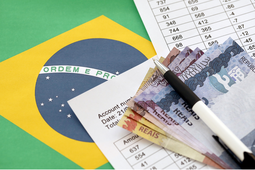 A maioria das empresas paga mais impostos do que deveria: entenda como otimizar sua carga tributária